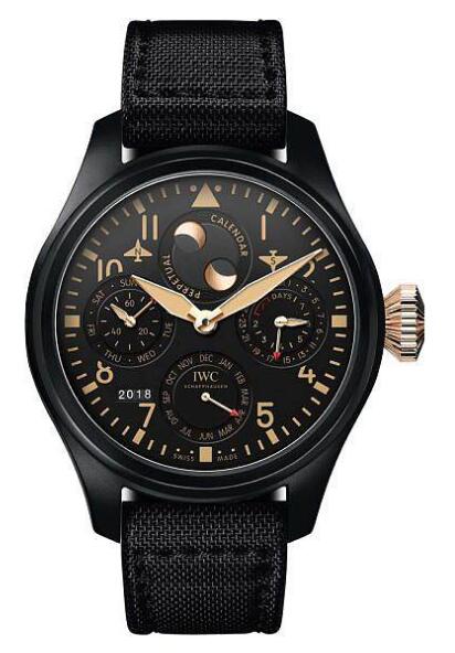 Hot imitation watches online are produced in black ceramic.