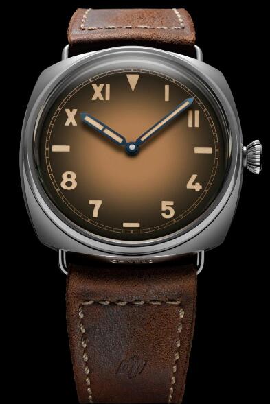 Swiss imitation watches online are tasteful with brown color.
